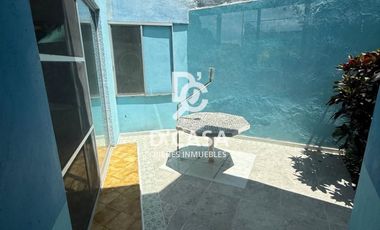 SE VENDE CASA EN LAS FUENTES