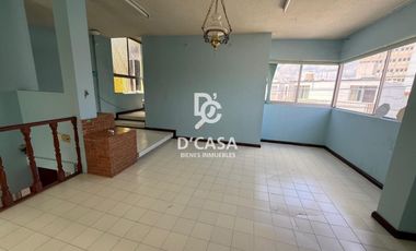 SE VENDE CASA EN LAS FUENTES