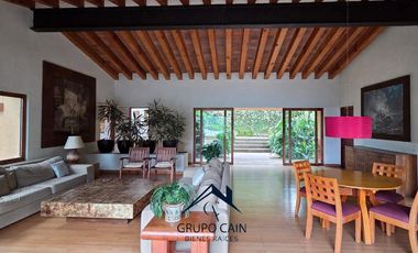 CASA EN RENTA CON ACCESO DIRECTO AL LAGO