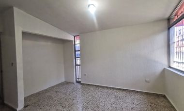 CASA EN VENTA CONTRY TESORO UNA PLANTA