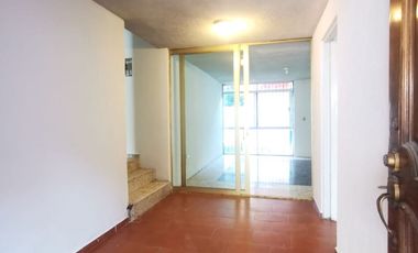 CASA EN VENTA CONTRY TESORO UNA PLANTA