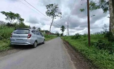 Tanah Bululawang Poros Jalan Aspal Akses Truk Fuso