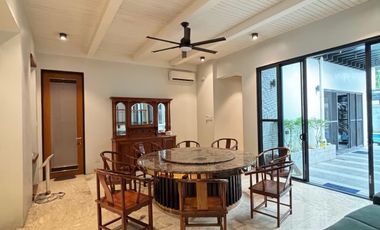 5 BEDROOMS FOR LEASE IN URDANETA VILLAGE