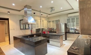 5 BEDROOMS FOR LEASE IN URDANETA VILLAGE