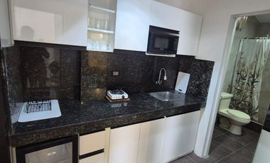 Suite Amoblada en Alquiler en Urdesa Central, Planta Baja, 1 Habitación, 1 Baño, Norte de Guayaquil.