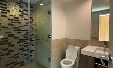 2 BEDROOM FOR LEASE IN EDADES TOWER AND GARDEN VILLAS