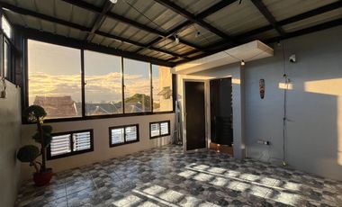 Fully-furnished 4 Bedroom Townhouse with Roof Deck in Village East - Cainta