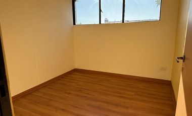 *** Rodrigo De Araya / METRO GRECIA ***