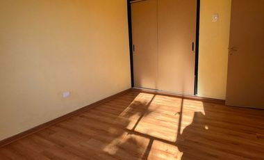 *** Rodrigo De Araya / METRO GRECIA ***