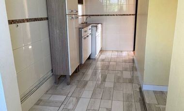 *** Rodrigo De Araya / METRO GRECIA ***