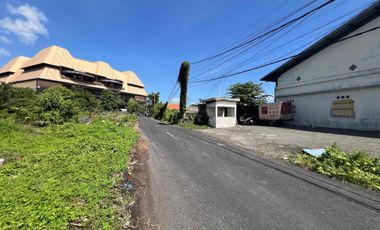 Dijual Murah Tanah Bonus Gudang Dikawasan , Jl Nakula - Seminyak, Kuta