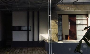 Rumah 2 Lantai Full Furnished Disewakan, di Gatsu Barat, Denpasar Area