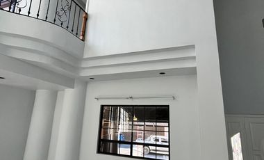 🏡 ¡Gran Oportunidad en Tijuana! Casa Residencial de Dos Niveles en Fraccionamiento Soler 🌟