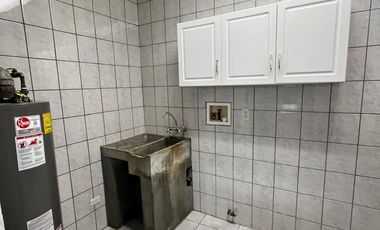 🏡 ¡Gran Oportunidad en Tijuana! Casa Residencial de Dos Niveles en Fraccionamiento Soler 🌟