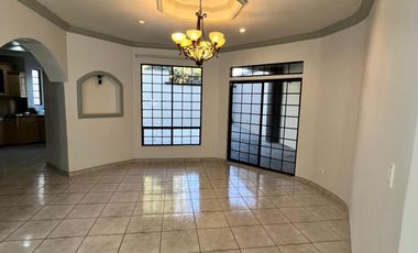 🏡 ¡Gran Oportunidad en Tijuana! Casa Residencial de Dos Niveles en Fraccionamiento Soler 🌟