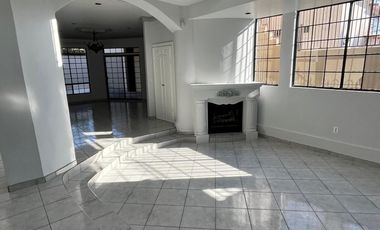 🏡 ¡Gran Oportunidad en Tijuana! Casa Residencial de Dos Niveles en Fraccionamiento Soler 🌟