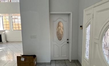 🏡 ¡Gran Oportunidad en Tijuana! Casa Residencial de Dos Niveles en Fraccionamiento Soler 🌟