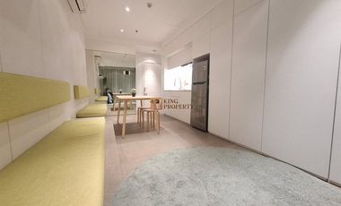 Unit Khusus Disewakan 2BR Jadi 1BR AKR Gallery West Residences Furnish Scandinavian Minimalist, Fasilitas Sky Pool & Kolam Renang, Gym, Lounge