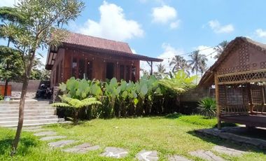 Dijual Villa Kayu – Segobang, Banyuwangi