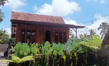 Dijual Villa Kayu – Segobang, Banyuwangi