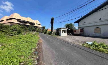 Dijual Murah Tanah Bonus Gudang Dikawasan , Jl Nakula - Seminyak, Kuta