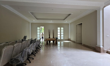 DISEWAKAN  Rumah Mewah di Brawijaya Kebayoran Baru