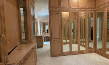 DISEWAKAN  Rumah Mewah di Brawijaya Kebayoran Baru