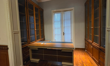 DISEWAKAN  Rumah Mewah di Brawijaya Kebayoran Baru