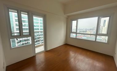 Three Bedroom Condo for Sale in The Orchard Residences Binondo Manila