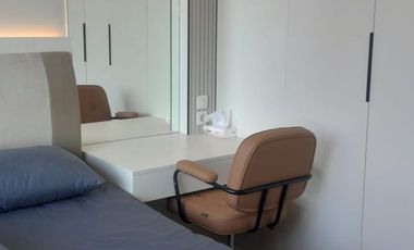 Disewa Apartemen Hamptons Park Furnished 3BR Uk105m² at Jakarta Selatan