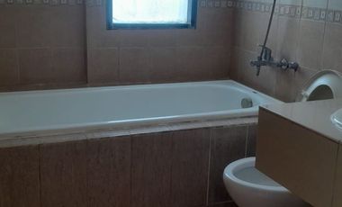 Disewa Apartemen Hamptons Park Furnished 3BR Uk105m² at Jakarta Selatan