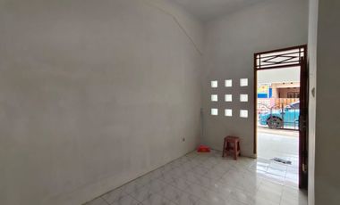 JUAL RUMAH 3 KAMAR DI RSS PEMDA CIPOCOK SERANG