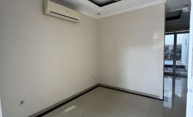 Disewa Rumah Modern Cantik Siap Huni di Metland Menteng Cakung Jakarta Timur