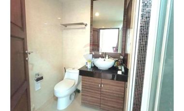 Condo for Sale in Bophut, walkable to Fisherman's Village! In Bophut Koh, Samui