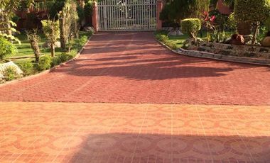 Beach Front House and Lot