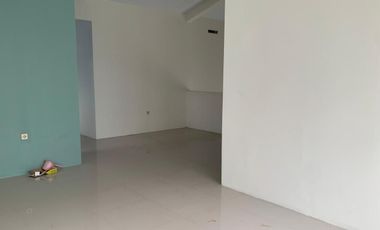 DIJUAL RUMAH MINIMALIS BARU RENOVASI JALAN BESAR MARGAHAYU RAYA, LOKASI STRATEGIS !
