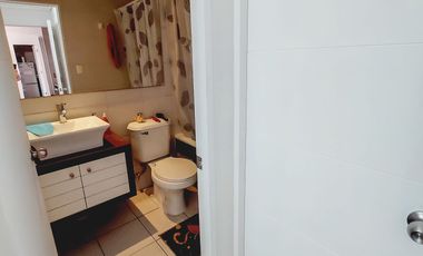 Comodo departamento dos dormitorios en Lira, Santiago Centro