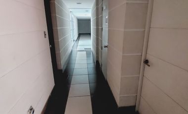 Comodo departamento dos dormitorios en Lira, Santiago Centro