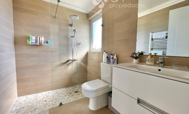 Fabulosa Casa En Sector Las Mercedes De Requínoa.