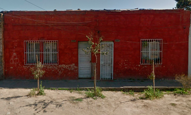 SITIO DE 11X14 CON CASA PARA PROYECTO O REMODELACIÓN