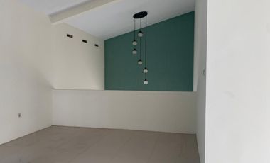 NEWLY RENOVATED MINIMALIST HOUSE FOR SALE ON MARGAHAYU RAYA BIG STREET, STRATEGIC LOCATION!