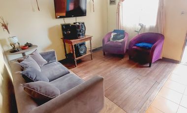 Casa Para Remodelar en Cristobal de Erazo, San Joaquin