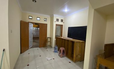SIAP HUNI!! Sewa Rumah Taman Palem Lestari 2 Lantai Luas 90m2