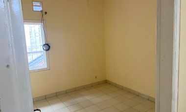 SIAP HUNI!! Sewa Rumah Taman Palem Lestari 2 Lantai Luas 90m2