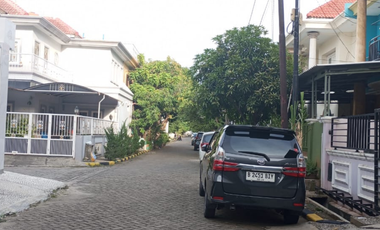 Dijual Rumah Hoek Mutiara Taman Palem uk 8x15