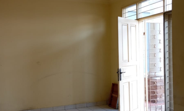 Dijual Rumah Hoek Mutiara Taman Palem uk 8x15