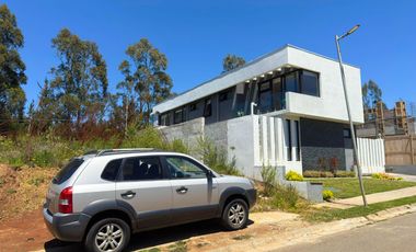 Terreno en Condominio con Proyecto en Andalué
