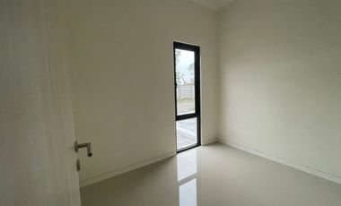 SEWA RUMAH BARU MURAH DI PERUMAHAN SURYA BREEZE PURI SURYA JAYA GEDANGAN