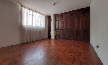 Departamento en Esquina La Molina