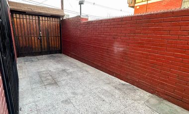 Casa 2 Pisos Fernando Rioja, La Cisterna / 5D 4B Estacionamientos